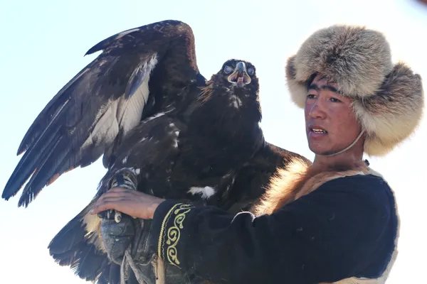 Eagle hunters of Mongolia (6) thumbnail