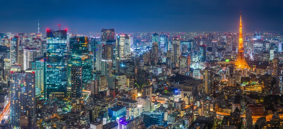  Evening panorama of Tokyo 