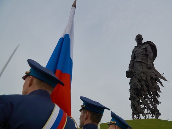 Standard-bearers at the foot of the Rzhevsky monument to Soviet soldiers who died during the Great Patriotic War during the reburial ceremony thumbnail