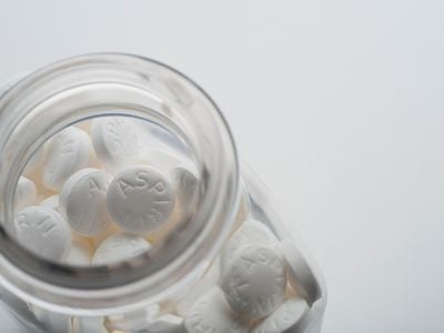 Low-dose aspirin or baby aspirin (81 to 100 milligrams) has been used as a safe and cheap way to reduce the risk of cardiovascular diseases, heart attacks, strokes, and blood clots. Aspirin does this by thinning out the blood and preventing blood clots from forming, which may block arteries.
&nbsp;