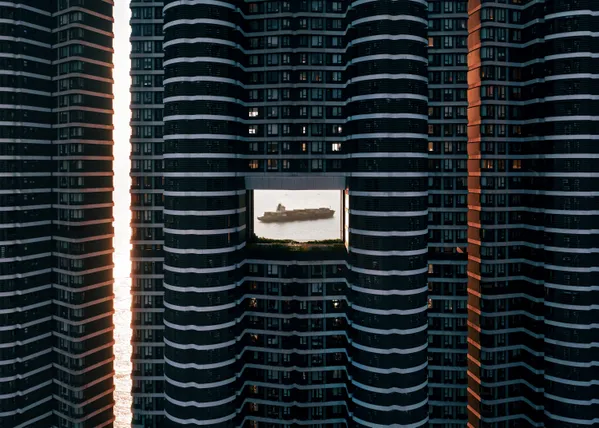 Containment thumbnail