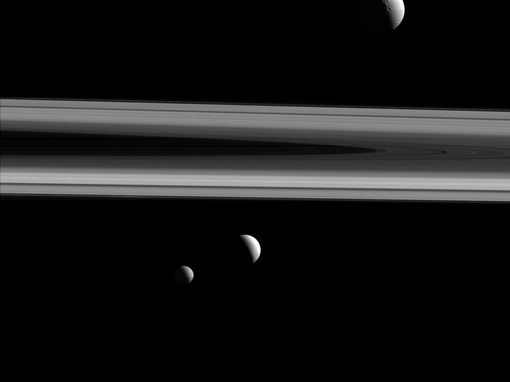 How and When Did Saturn Get Those Magnificent Rings?