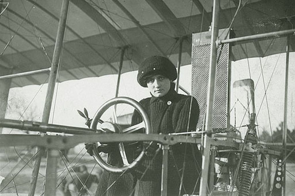 Raymonde de Laroche-505.jpg