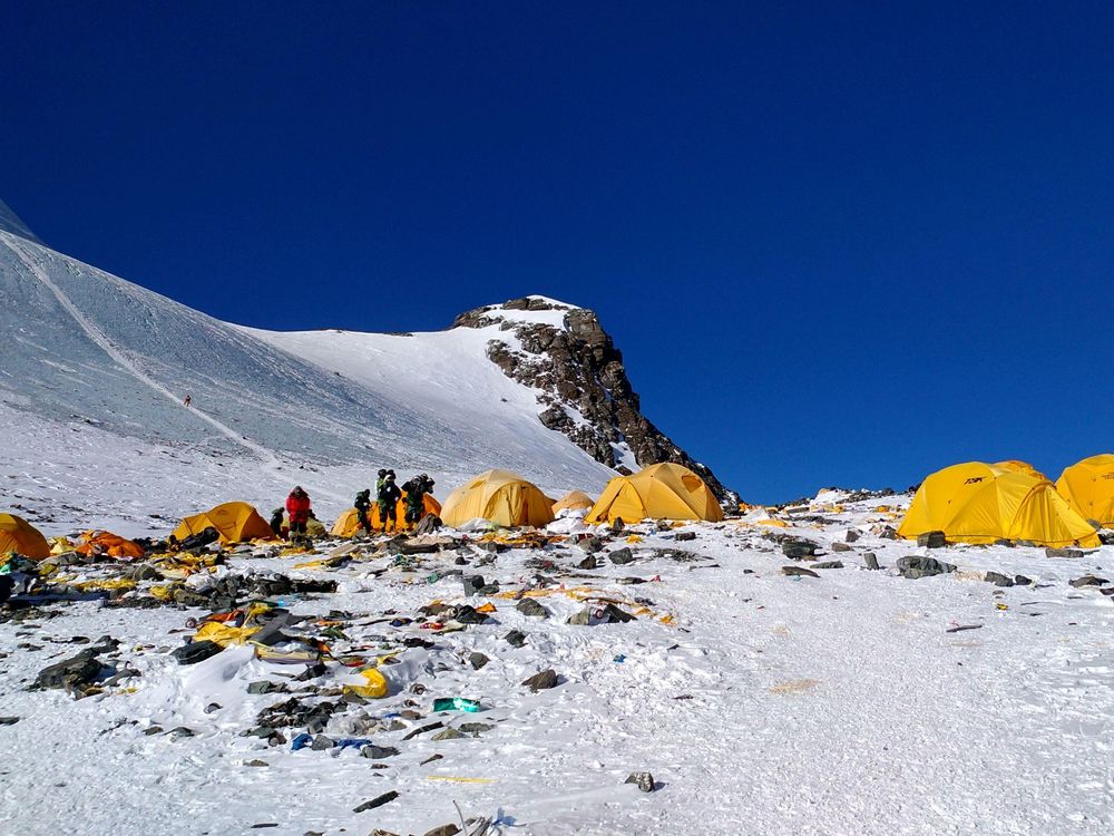 Everest clutter