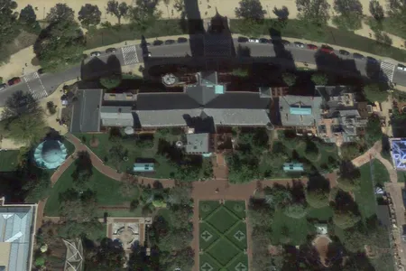 A current commercial satellite image of the Smithsonian Castle in Washington, DC, as seen in Google Earth. This isn't even zoomed all the way in.