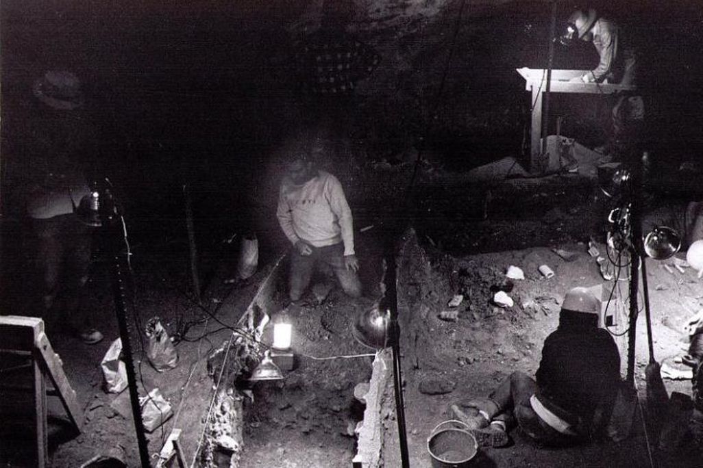 Natural-Trap-Cave-kansas.jpg
