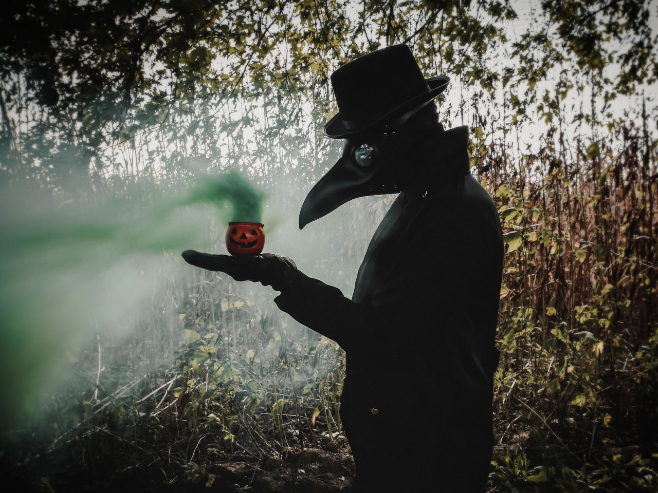 Treat Yourself to 15 Eerie Images Celebrating Halloween