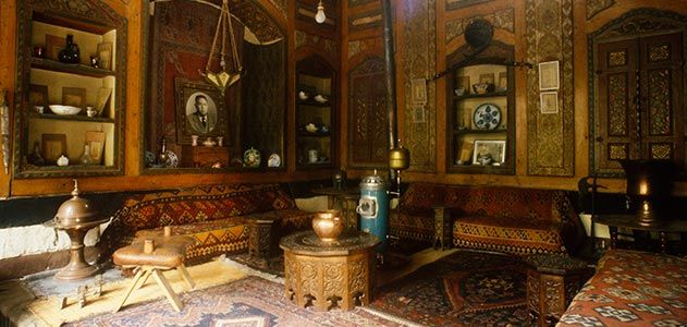 sitting area of Beit Mourad Farhi