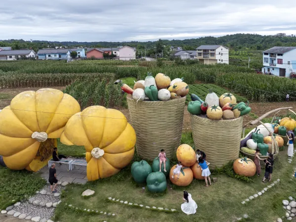 Giant concrete vegetable sculpture thumbnail