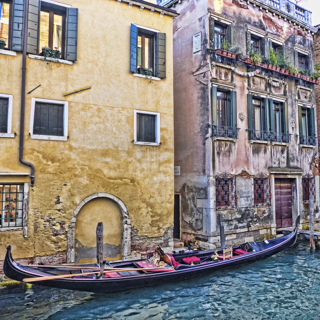 homes-in-venice-italy-smithsonian-photo-contest-smithsonian-magazine