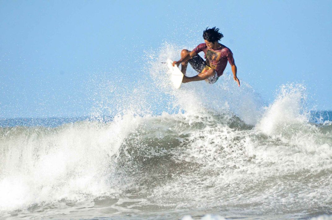 Surfing some air | Smithsonian Photo Contest | Smithsonian Magazine