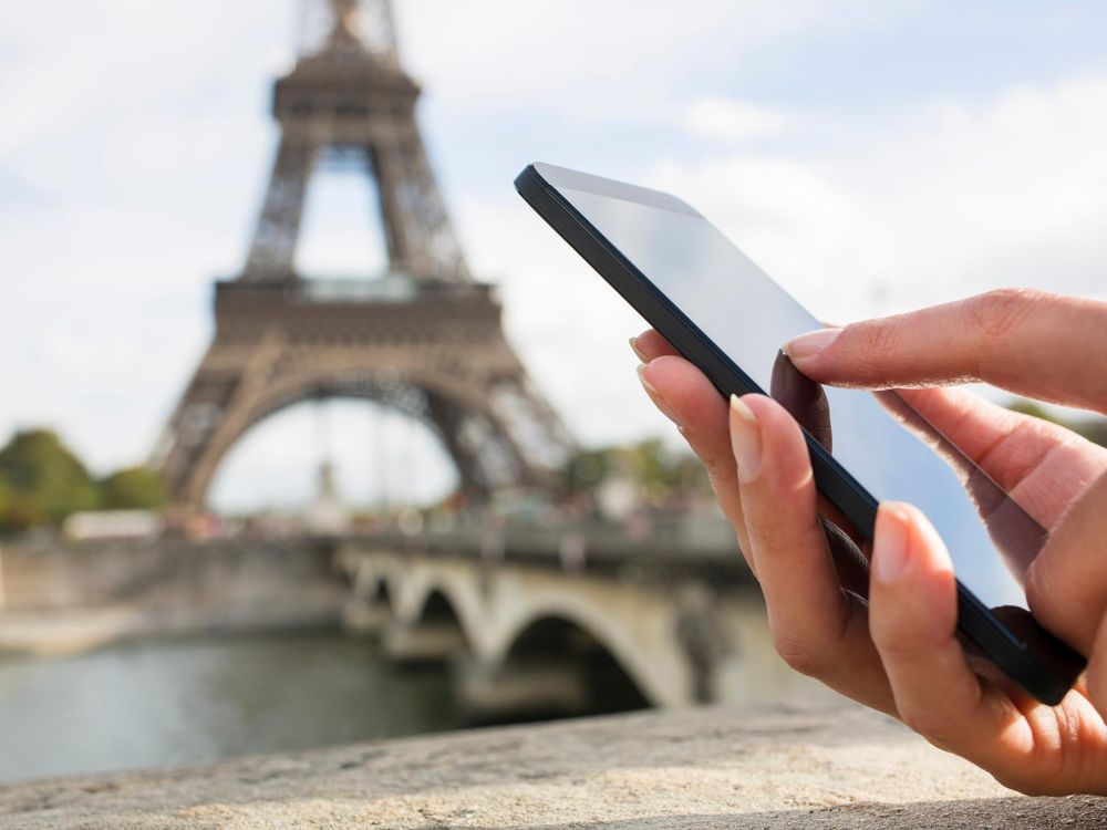 France Says 'Au Revoir' To The Word 'Smartphone' | Smart News | Smithsonian Magazine