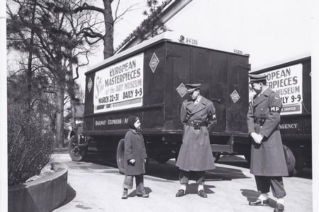 A young boy talks to U.S. Army military police as the exhibit visited Toledo, Ohio.