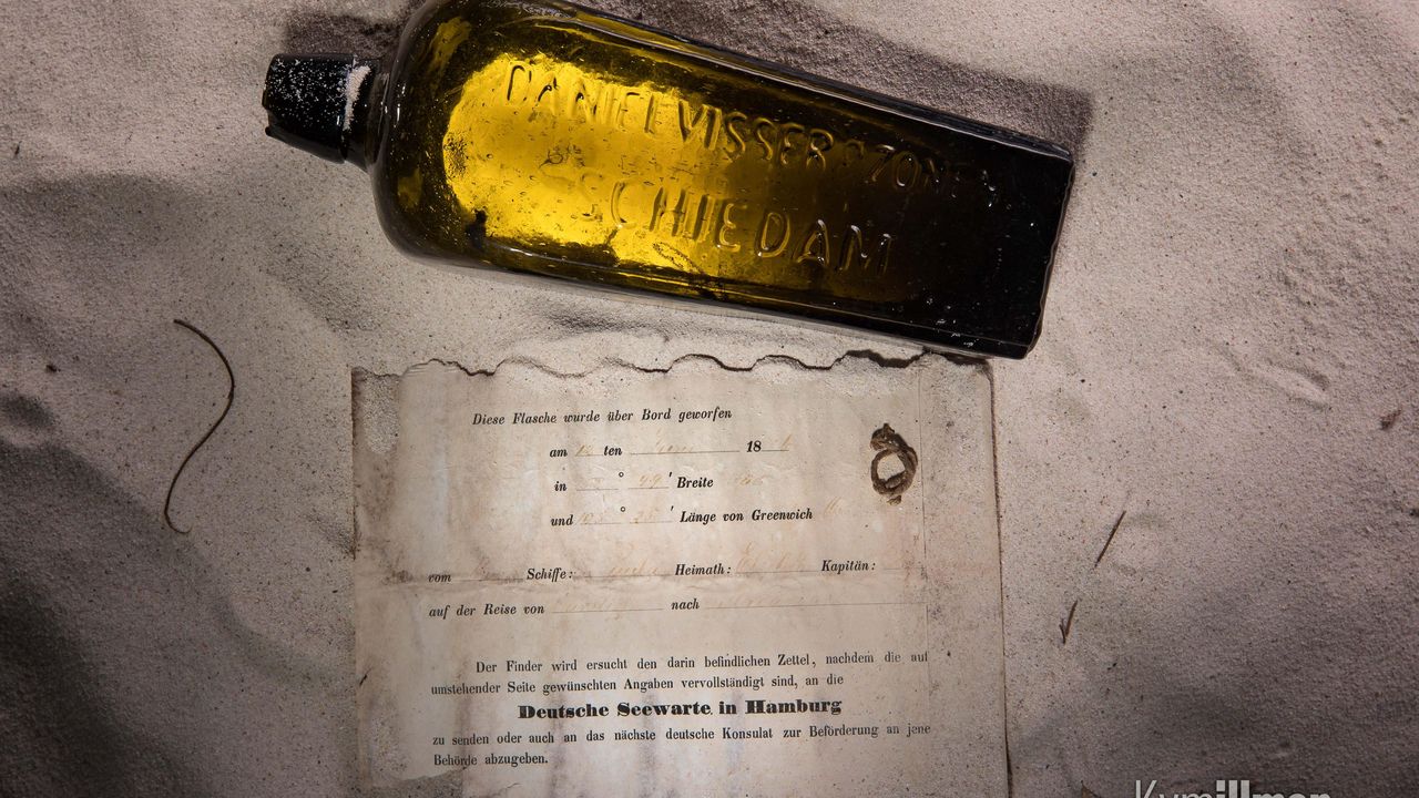 【中古】 Message in a Bottle RawB oldest_message_in_a_bottle-