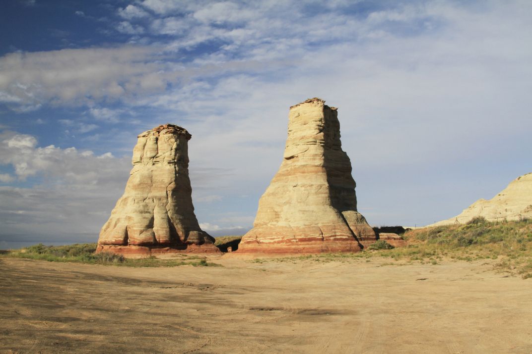 Natural rock formation in Arizona, Elephants Feet AZ Smithsonian
