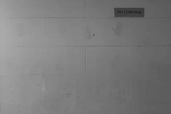 No Loitering thumbnail