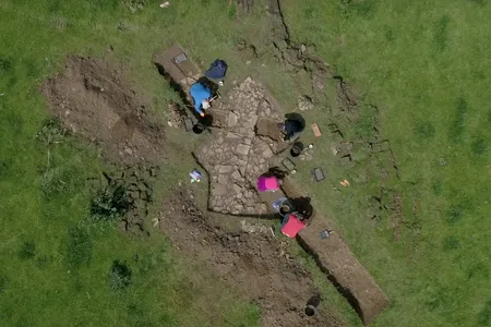 Last May, the team uncovered a telltale sign of the long-lost palace: the base of a centuries-old wall and a foundation.