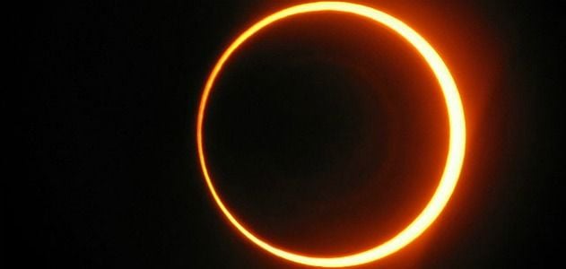The October 3, 2005 annular eclipse, as seen from Spain