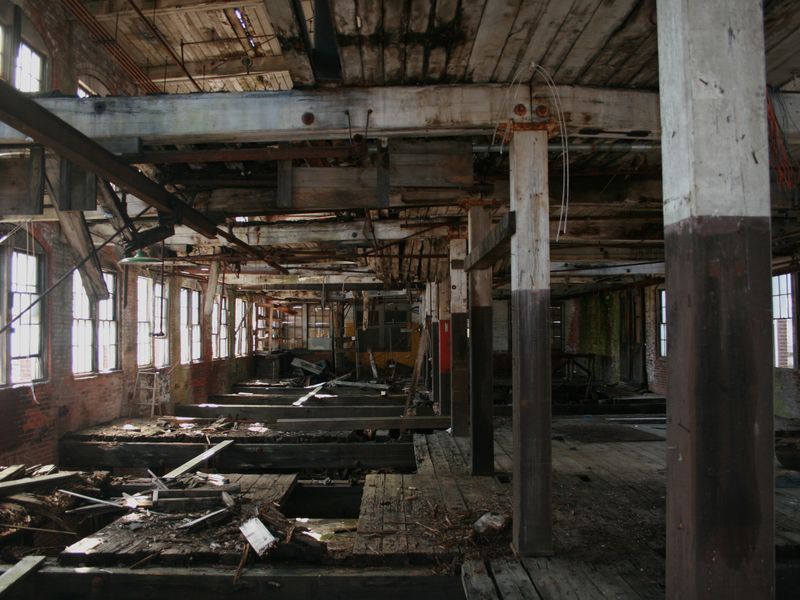 Exploring the remains of an old Cotton Gin factory that has long since been out of use. Taken on
