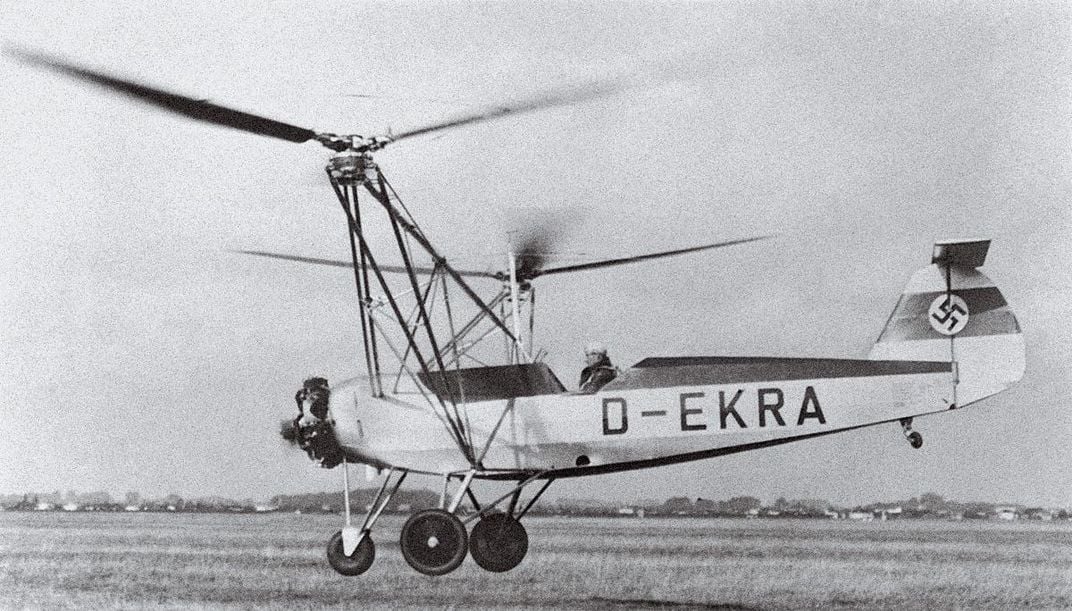 gyrocopter with D-EKRA on side