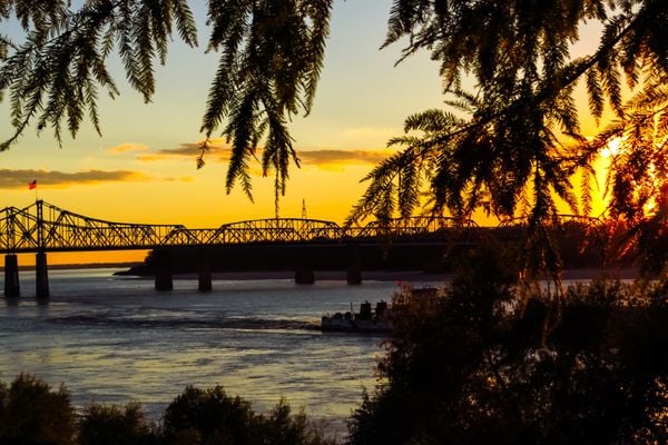 Twilight of Mississippi river thumbnail
