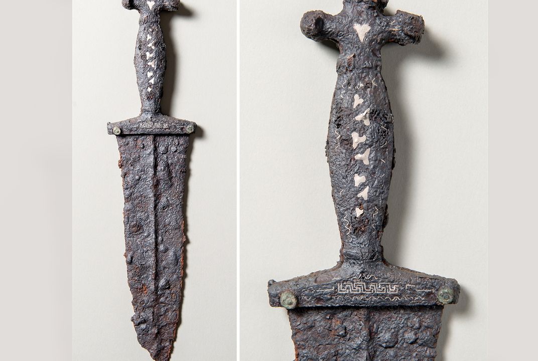 Village Roman S Xxx Videos - Amateur Archaeologist in Switzerland Unearths 2,000-Year-Old Roman Dagger |  Smart News| Smithsonian Magazine