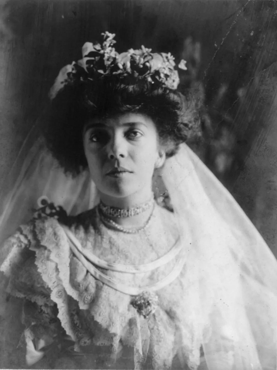 Alice Roosevelt in her wedding dress