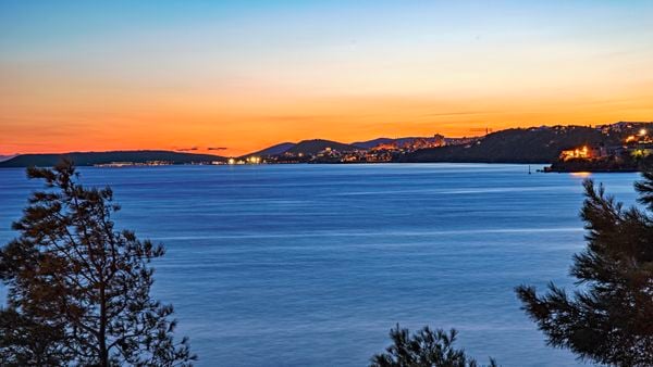 split sunset on adriatic sea thumbnail