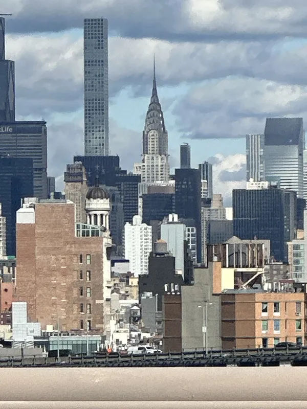 View of Chrysler building in NYC thumbnail