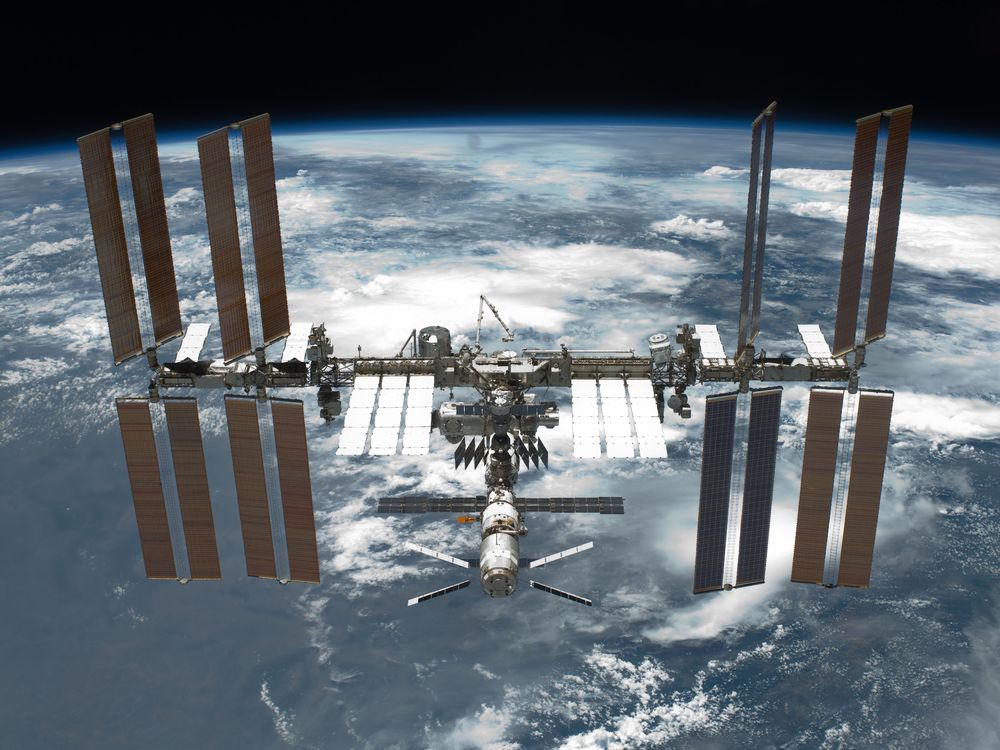 01_09_2014_space station.jpg