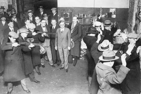 Chicago officials re-enact the 1929 St. Valentine&#39;s Day Massacre.