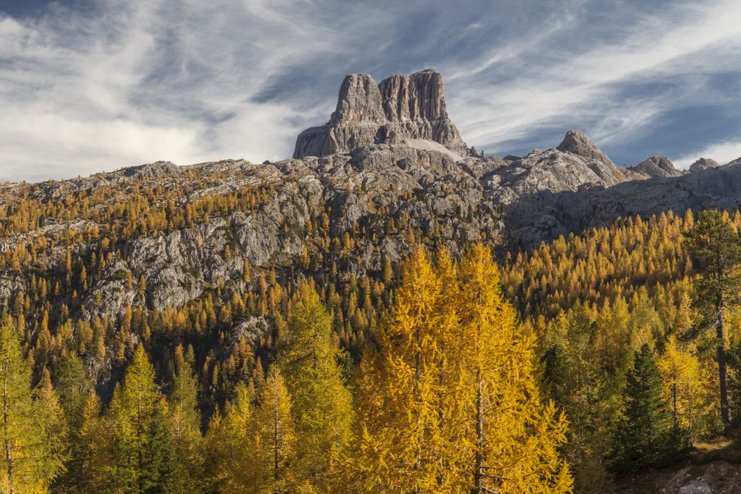 Autumn Veneto Dolomiti View Of The Cinque Torre 