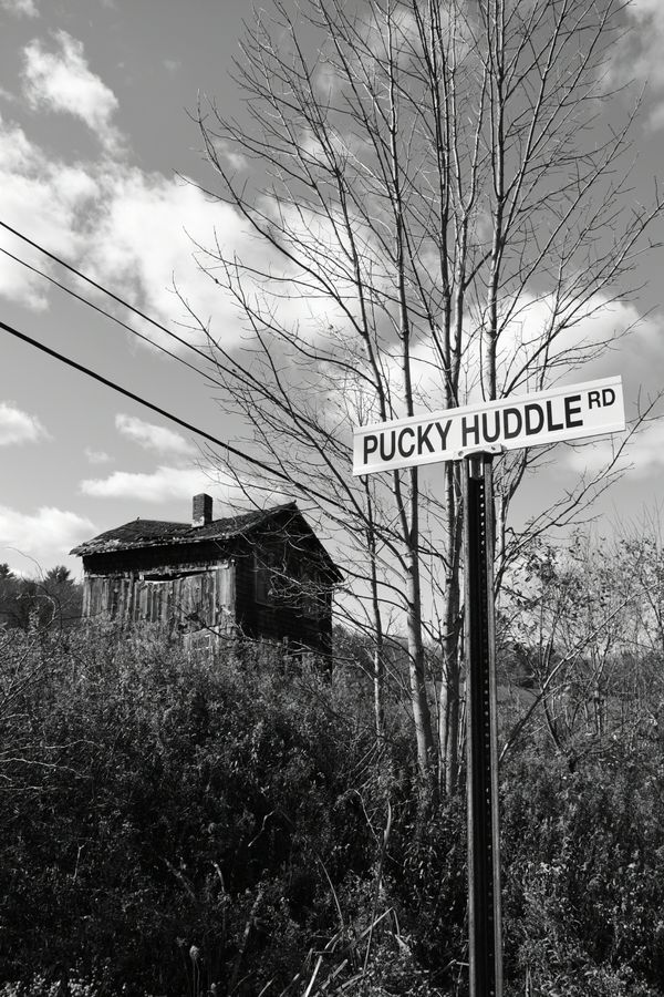 Abandoned house in upstate NY thumbnail