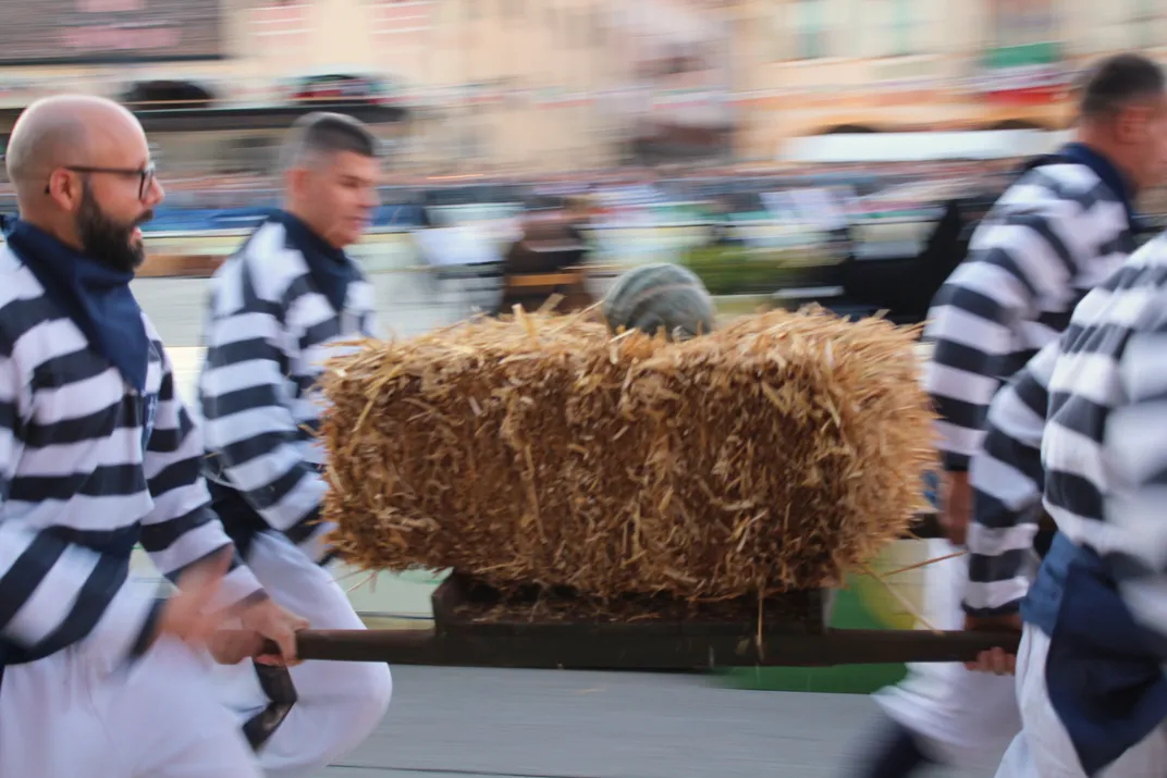 gourd carrying competition