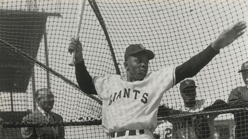 SF Giants notes: New York Mets retire Willie Mays No. 24
