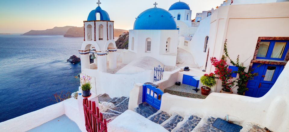  The view from the cliff-top on Santorini 