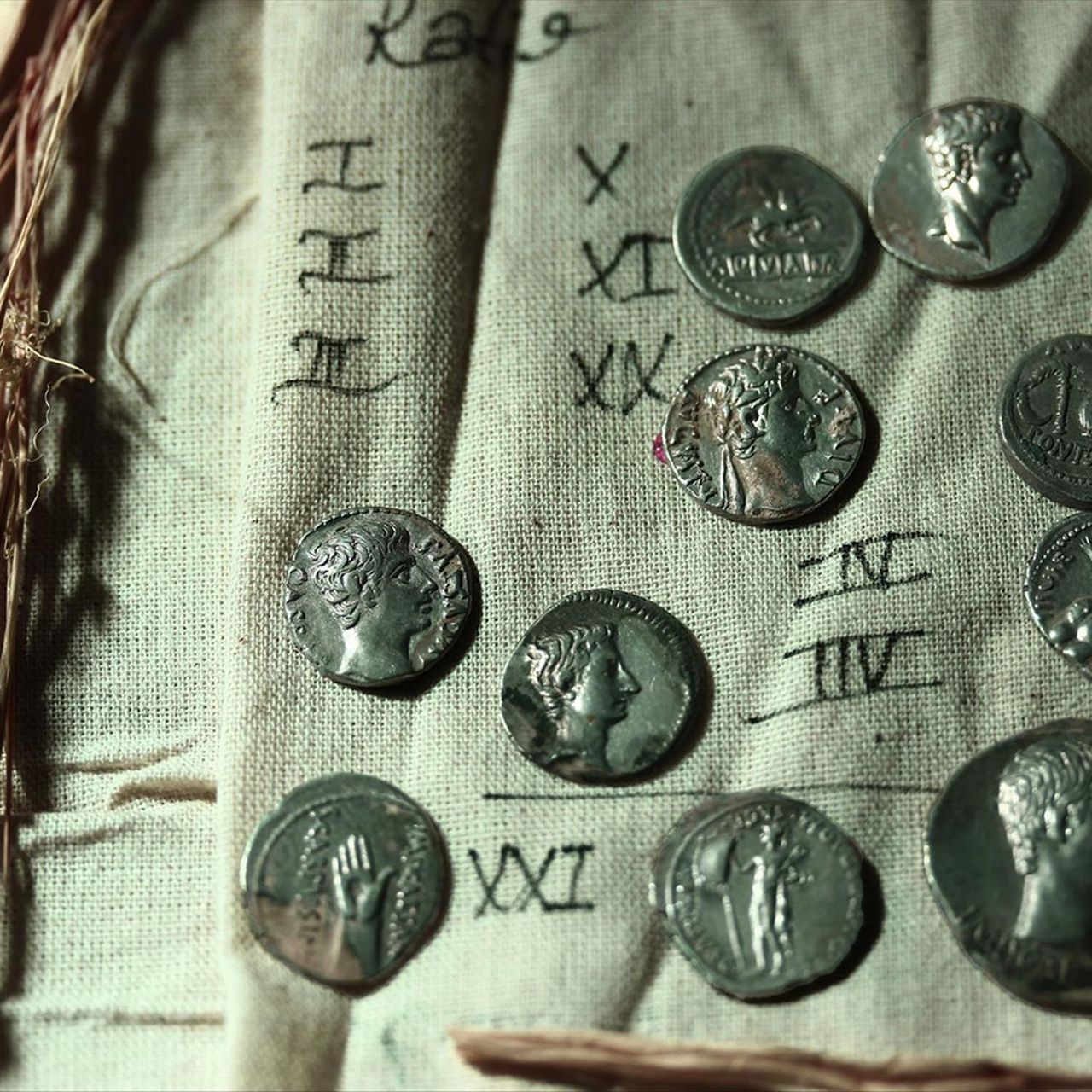 福袋特集 2024 Bearing Coins 650 of Trove Likenesses Antony Mark Caesar, of ダイヤモンド