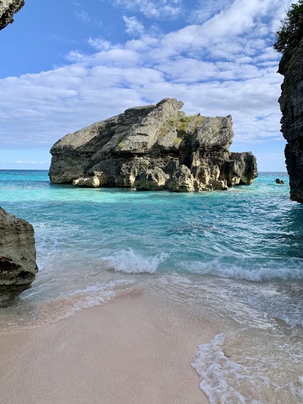 Beautiful day on South Shore in Bermuda thumbnail