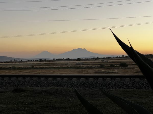 The Volcanoes at Dawn in the Mexican scenery thumbnail