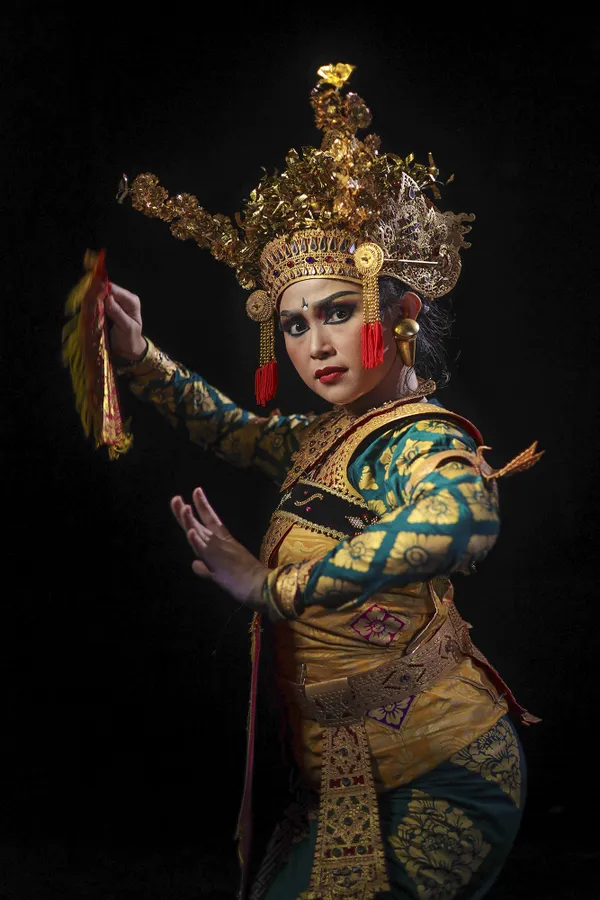 Balinese dancer thumbnail