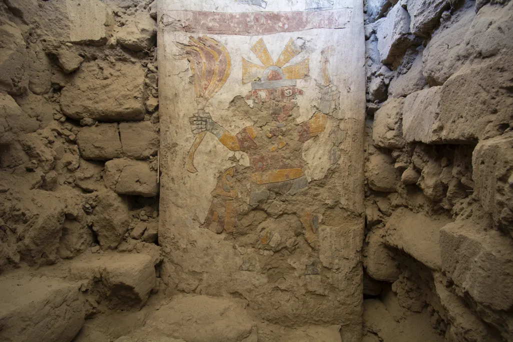 Lower mural