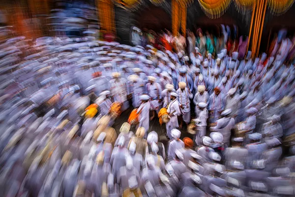 DEVOTEES AT ALANDI thumbnail