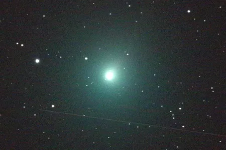 Astronomers used the Keck Observatory in Hawai'i to analyze what chemical building blocks made up the Comet 46/P Wirtanen. 

