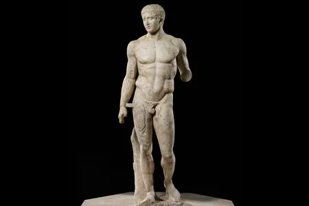 This Roman copy of a Greek bronze depicts an idealized male figure.&nbsp;