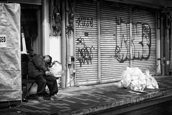 Weary Shopper thumbnail