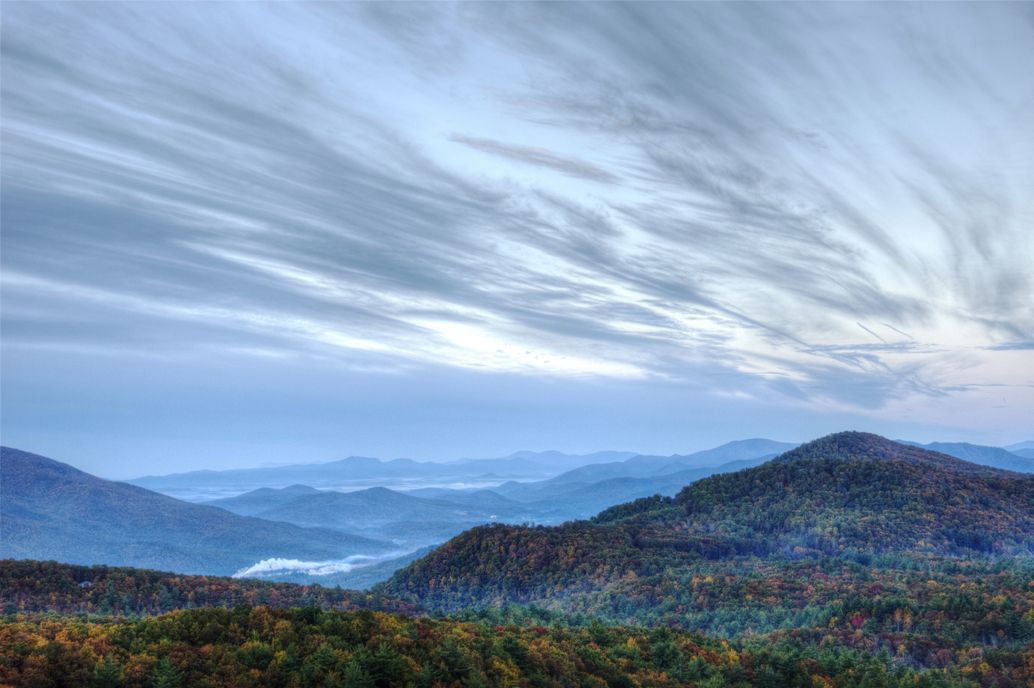View from the Blue Ridge Parkway in North Carolina on an Autumn morning ...