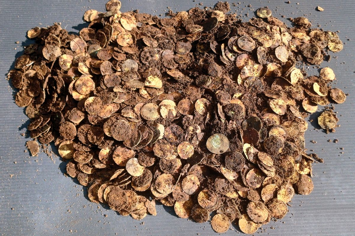 A metal detectorist in southern Finland has unearthed the country’s largest hoard of Late Iron Age silver coins to date. <https://t.co/Idm8k89hMI>
 [↧](https://