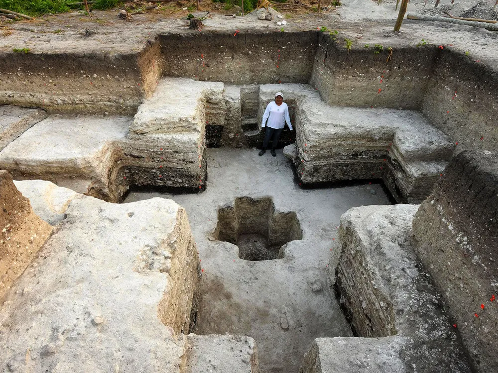 銅墳　コンパクト Digging Deeper Into Aguada Fénix, the Oldest and Largest Maya