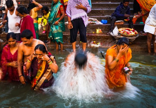 A Plunge in the Ganges thumbnail