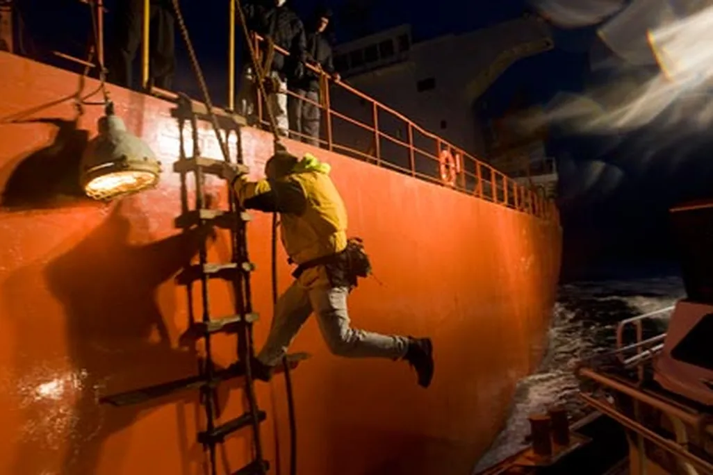 Bar pilots risk their life to guide ships
